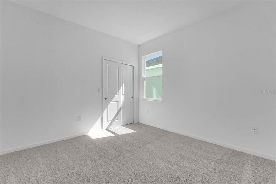 Spacious, unfurnished interior of a new home in Willowbrook North, Winter Haven (Image 37).