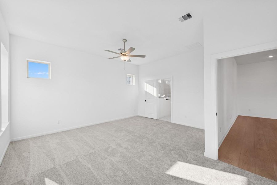 Spacious, unfurnished interior of a new home in Escondido 50' Homesites, Magnolia (Image 14).