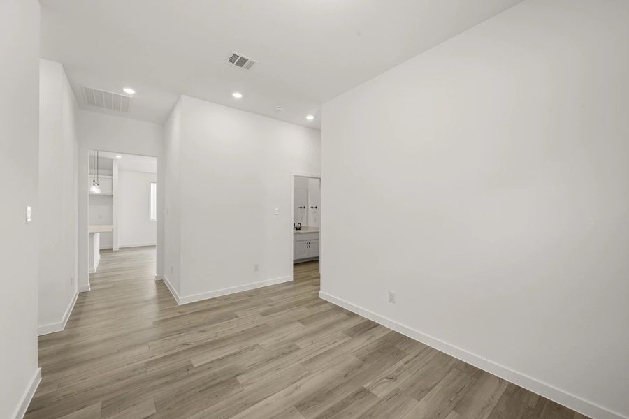 Flex Room