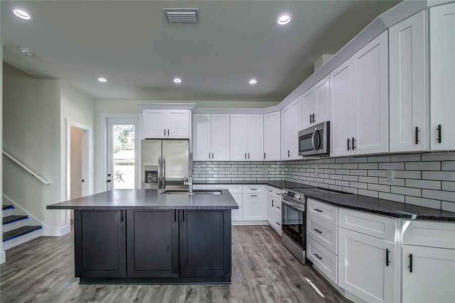 Image 12 of a home in .