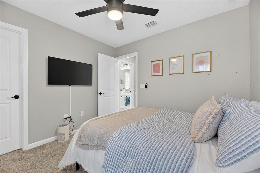 Furnished interior view inside a new home in , Apollo Beach (Image 44).