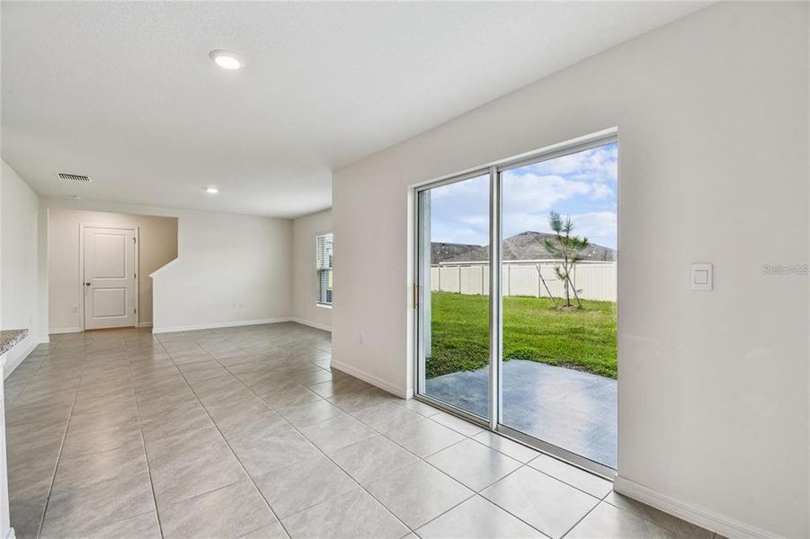 Spacious, unfurnished interior of a new home in River Park, Temple Terrace (Image 7). Spacious, unfurnished interior of a new home in River Park, Temple Terrace (Image 7).