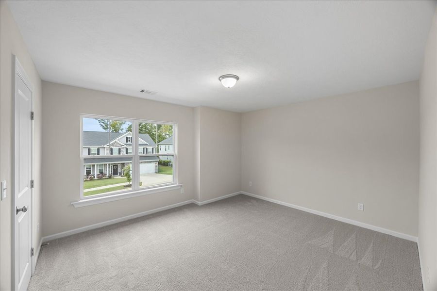 Spacious, unfurnished interior of a new home in Windsor, North Augusta (Image 24).