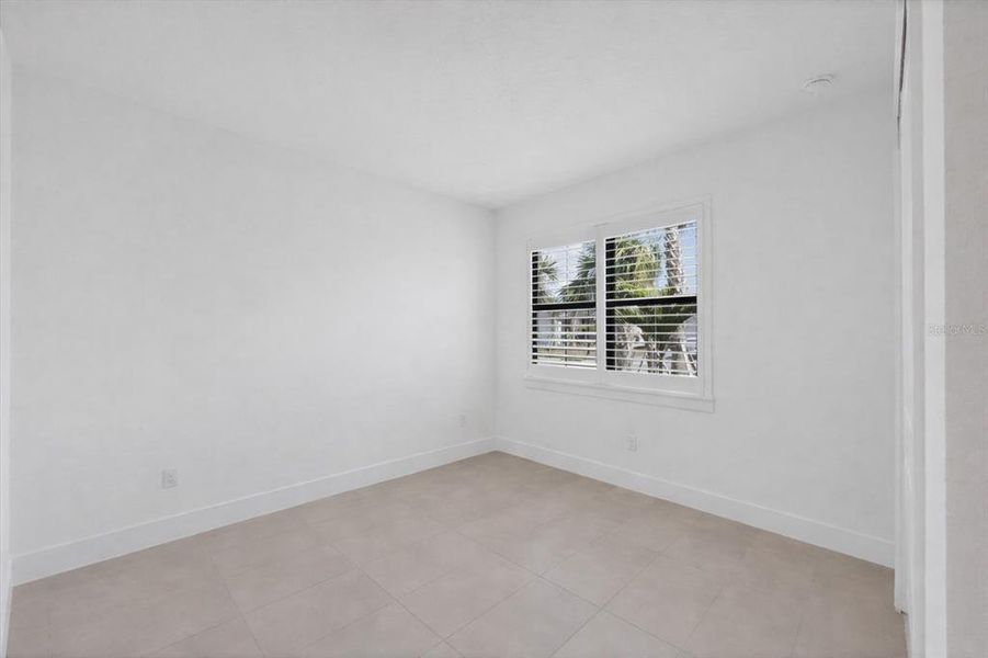 Spacious, unfurnished interior of a new home in , Venice (Image 26).