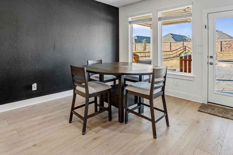 Breakfast room off the kitchen