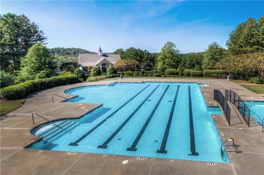 Community amenities in Governor’s Preserve, Canton (Image 8).