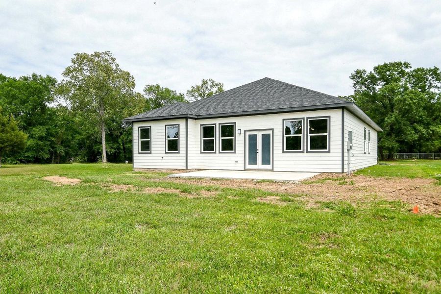 Exterior details and patio area of a home in , Livingston (Image 22).