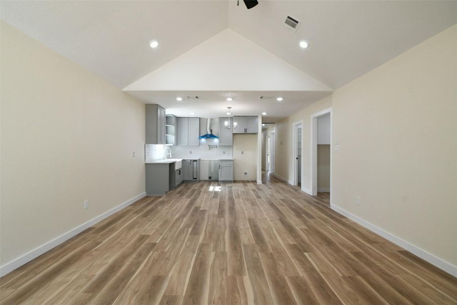 Spacious, unfurnished interior of a new home in , Conroe (Image 12). Spacious, unfurnished interior of a new home in , Conroe (Image 12).