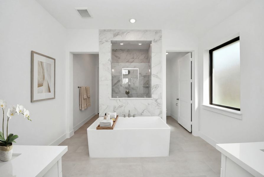 Representative furnished interior of a home built from the Fredericksburg by Beazer Homes in Legacy, League City (Image 9).