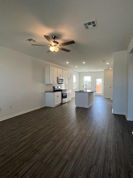 6016 Swedish Farms Terrace ~ Ready Now! 6016 Swedish Farms Terrace ~ Ready Now!