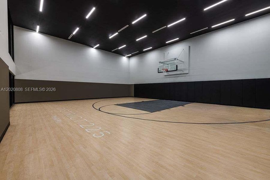 Community amenities in , Miami (Image 16).