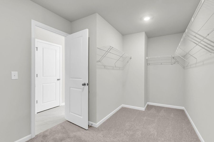 Spacious, unfurnished interior of a new home in Wildcat Chase, Summerville (Image 36).
