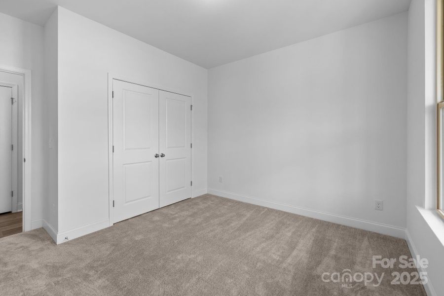 Spacious, unfurnished interior of a new home in Lakeside Glen, York (Image 31). Spacious, unfurnished interior of a new home in Lakeside Glen, York (Image 31).