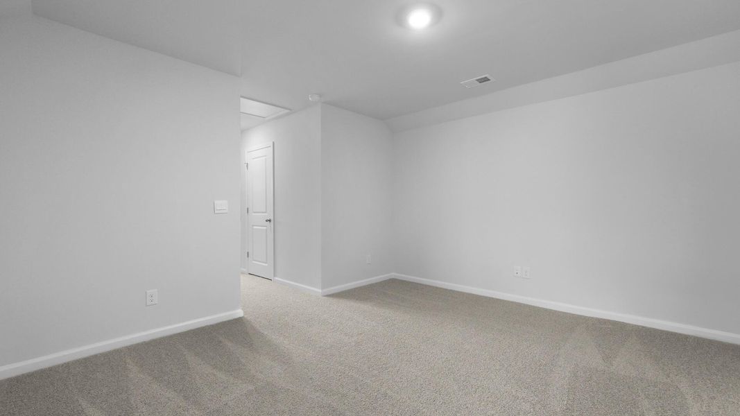 Spacious, unfurnished interior of a new home in Hillcrest, Ravenel (Image 20).