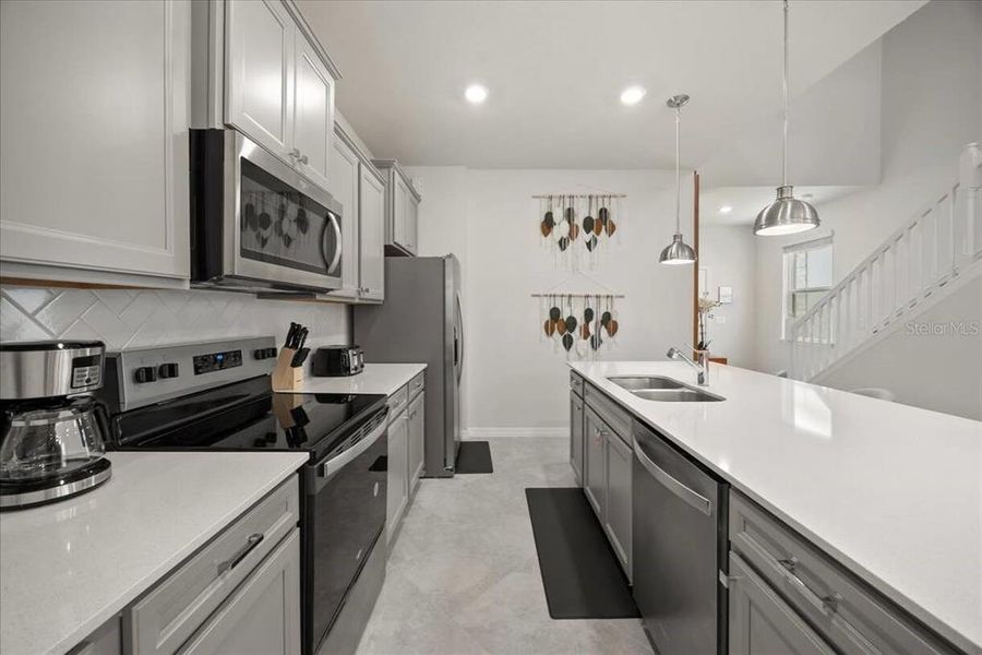 Furnished interior view inside a new home in , Clermont (Image 7).