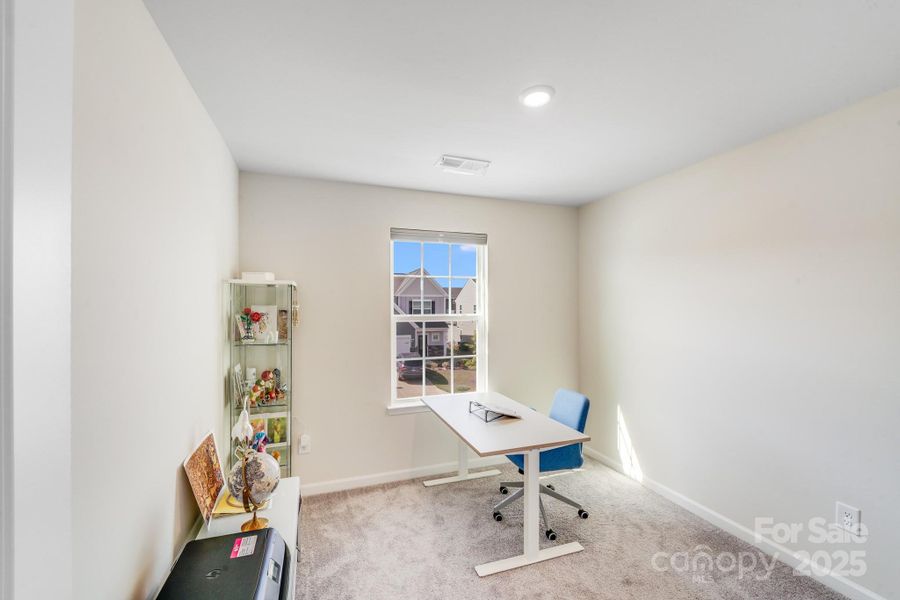 Furnished interior view inside a new home in Elizabeth: Walk, Fort Mill (Image 25). Furnished interior view inside a new home in Elizabeth: Walk, Fort Mill (Image 25).