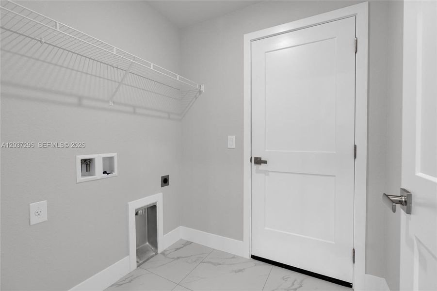 Spacious, unfurnished interior of a new home in , Lehigh Acres (Image 22). Spacious, unfurnished interior of a new home in , Lehigh Acres (Image 22).