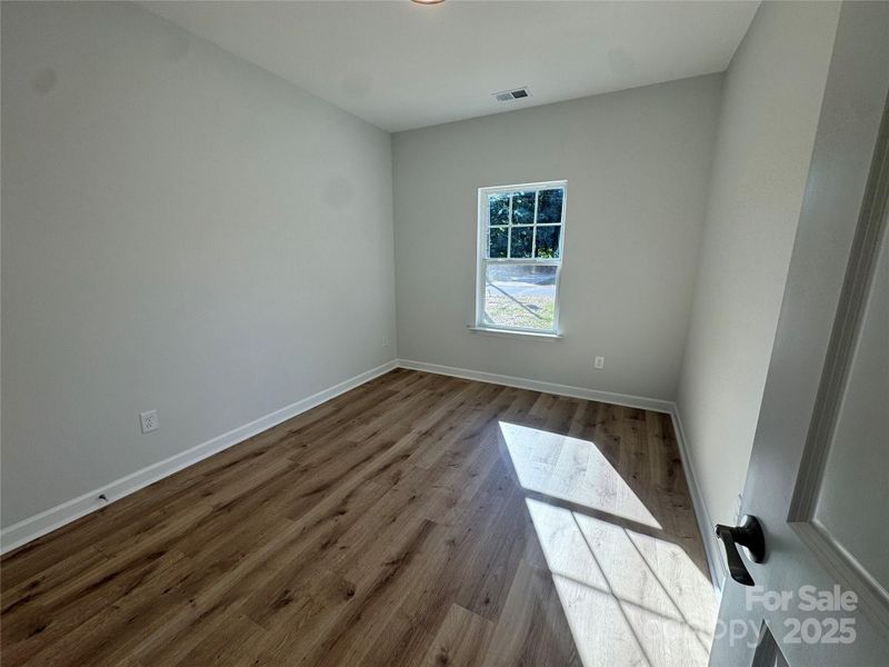 Spacious, unfurnished interior of a new home in , Monroe (Image 10).
