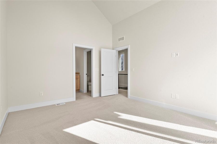 Spacious, unfurnished interior of a new home in , Colorado Springs (Image 16).