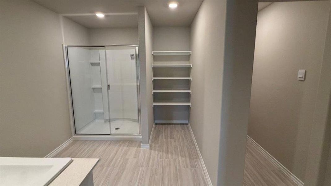 Spacious, unfurnished interior of a new home in Sunnycreek, Fort Worth (Image 21).