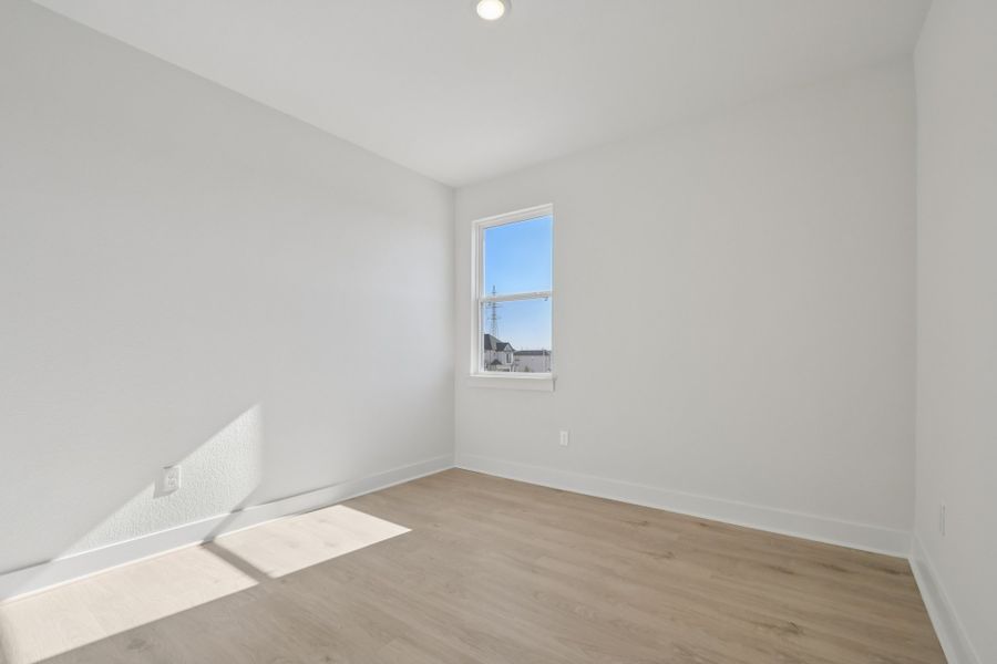 Spacious, unfurnished interior of a new home in Foxfield, Austin (Image 31).