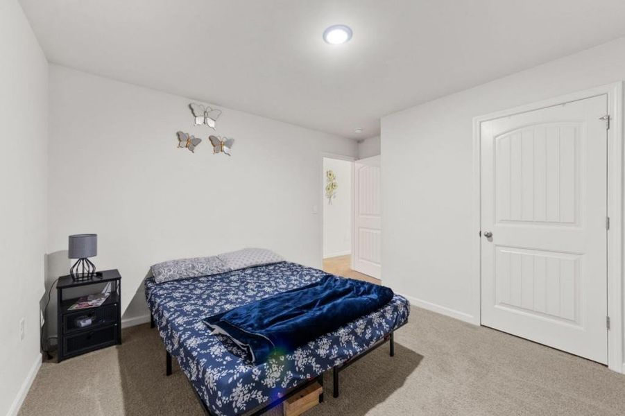 Furnished interior view inside a new home in , Dawsonville (Image 33).