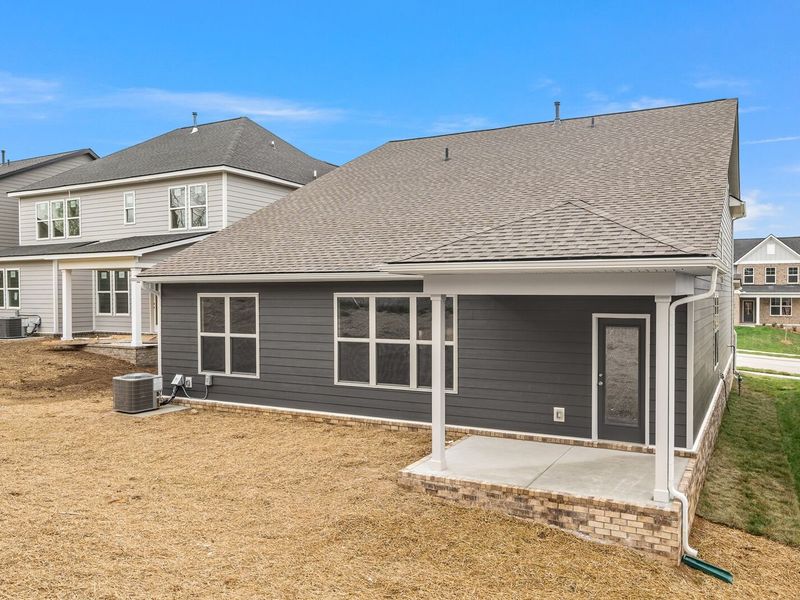 Exterior details and patio area of a home in Woods Crossing, Gallatin (Image 4).