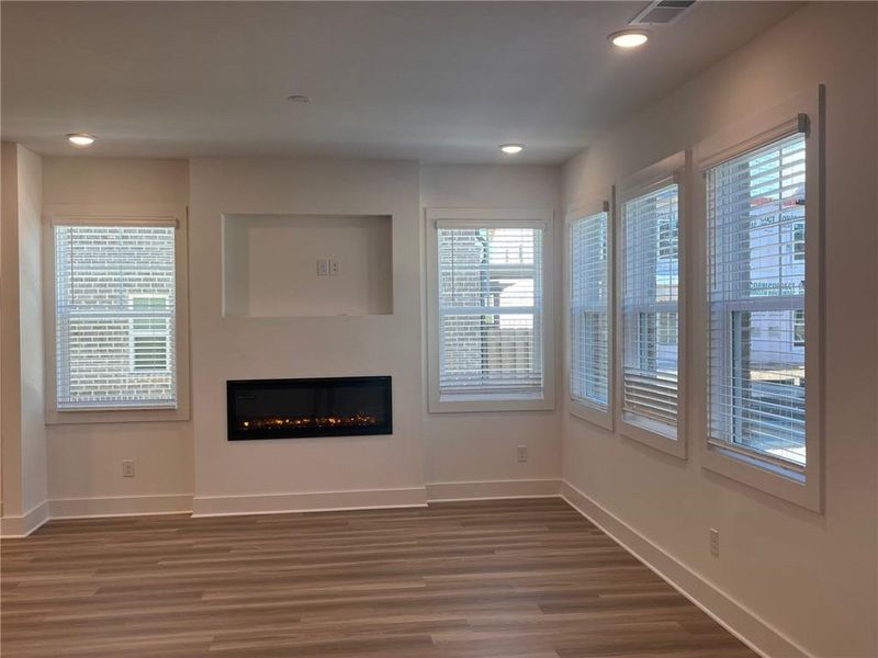 Spacious, unfurnished interior of a new home in Governors Parc, Kennesaw (Image 21).