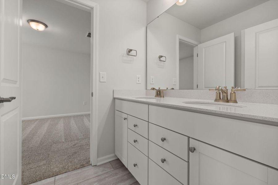 25-web-or-mls-DX3A0800