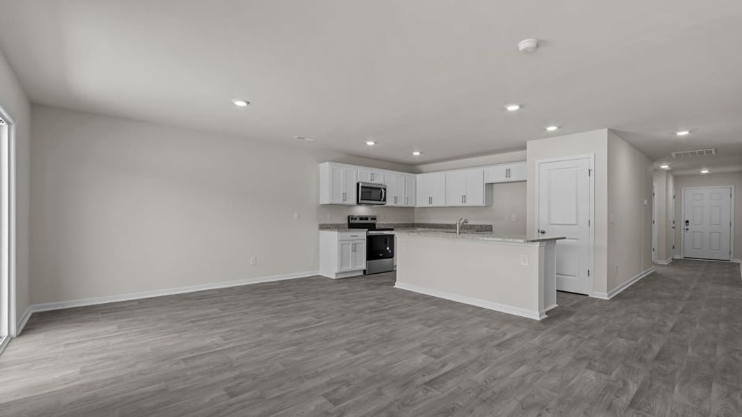 Spacious, unfurnished interior of a new home in Aspen Place, Thomasville (Image 22).
