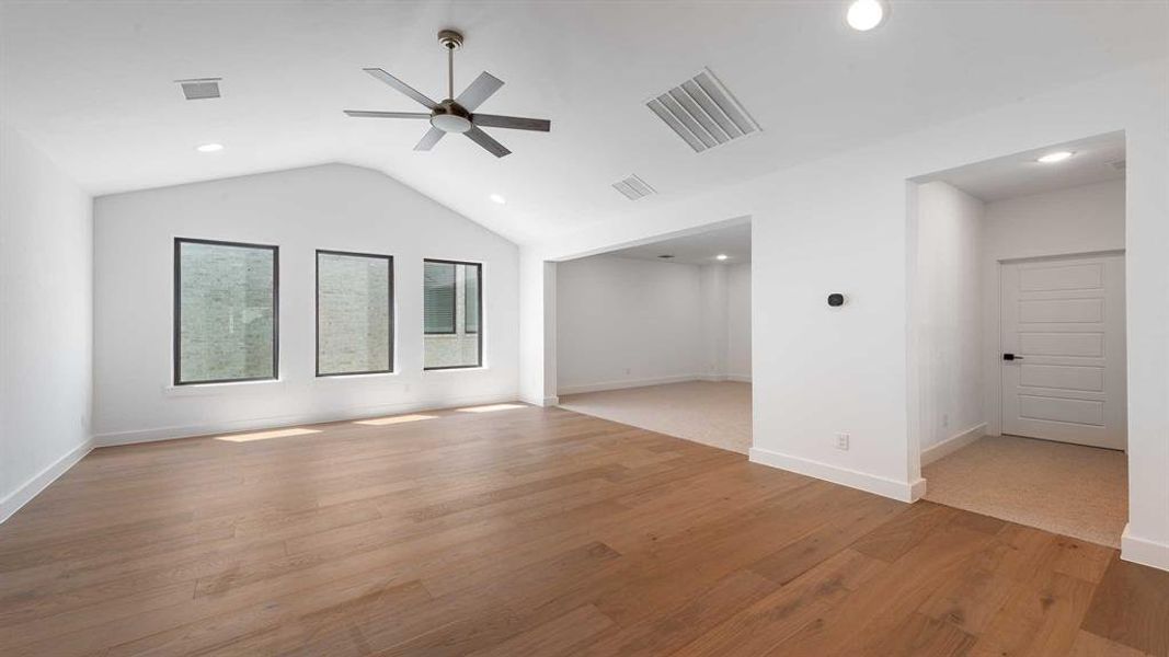 Spacious, unfurnished interior of a new home in Fields 60', Frisco (Image 14). Spacious, unfurnished interior of a new home in Fields 60', Frisco (Image 14).