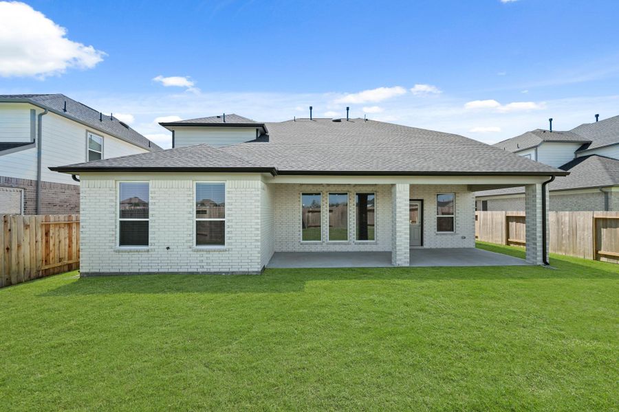 Front exterior of a new home in Briarwood Crossing, Rosenberg, TX, highlighting curb appeal (Image 16).
