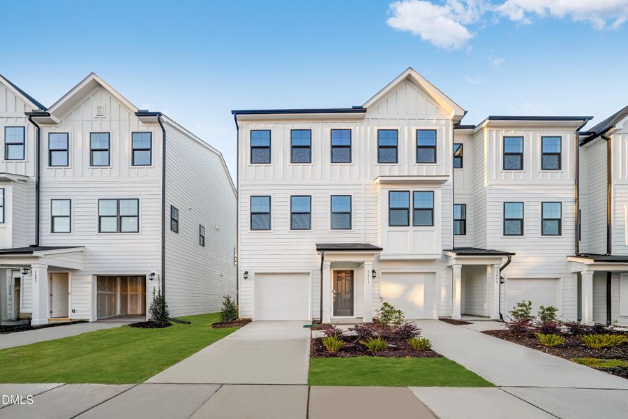 SUN_ElmGrove_Pic_Wyatt_Front_1of3 SUN_ElmGrove_Pic_Wyatt_Front_1of3