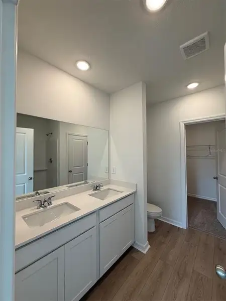 Furnished interior view inside a new home in Broadleaf, Parrish (Image 4).