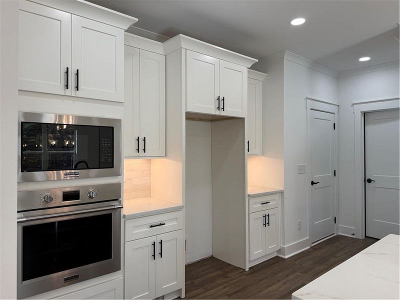 Furnished interior view inside a new home in , Waleska (Image 16).