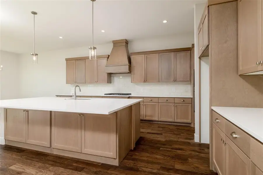 Furnished interior view inside a new home in , Rockwall (Image 10).