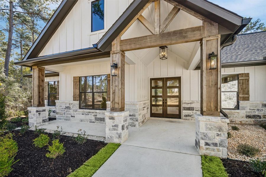 Exterior details and patio area of a home in , Plantersville (Image 4).