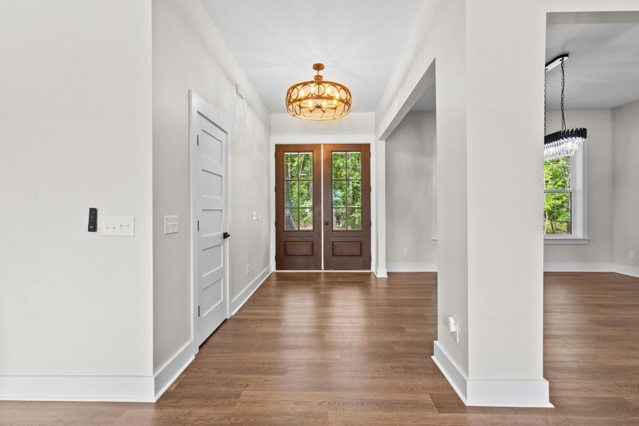 Spacious, unfurnished interior of a new home in , Walterboro (Image 32). Spacious, unfurnished interior of a new home in , Walterboro (Image 32).