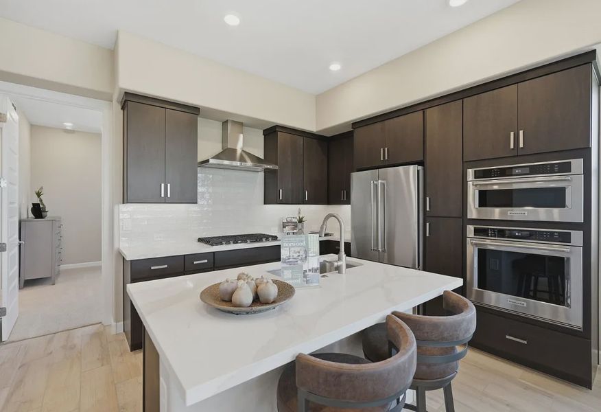 Encanterra Ascent HS 2513 Kitchen - 1 of 11 Encanterra Ascent HS 2513 Kitchen - 1 of 11