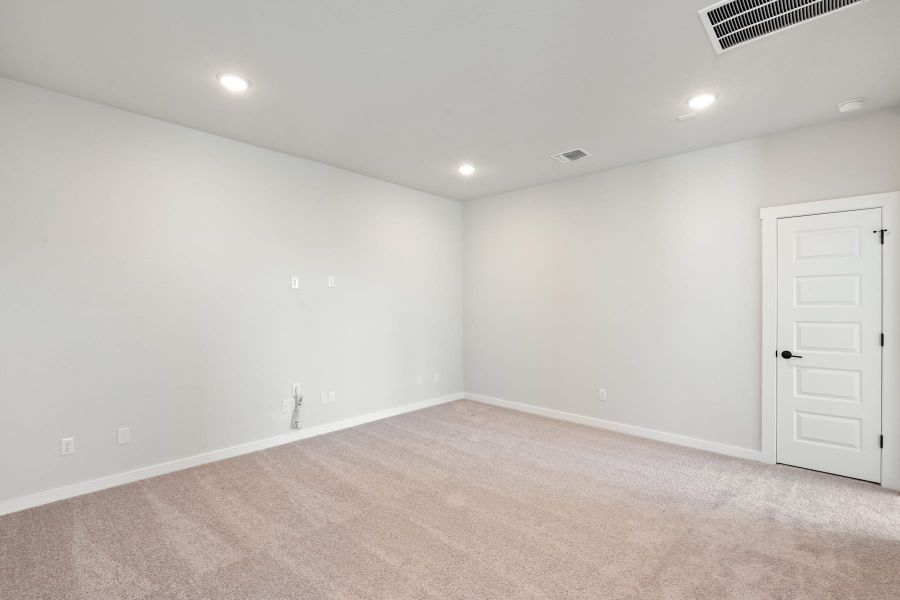 Spacious, unfurnished interior of a new home in Park Central, Georgetown (Image 31).
