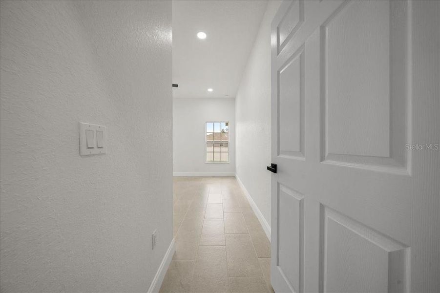 Spacious, unfurnished interior of a new home in , Dunnellon (Image 34). Spacious, unfurnished interior of a new home in , Dunnellon (Image 34).