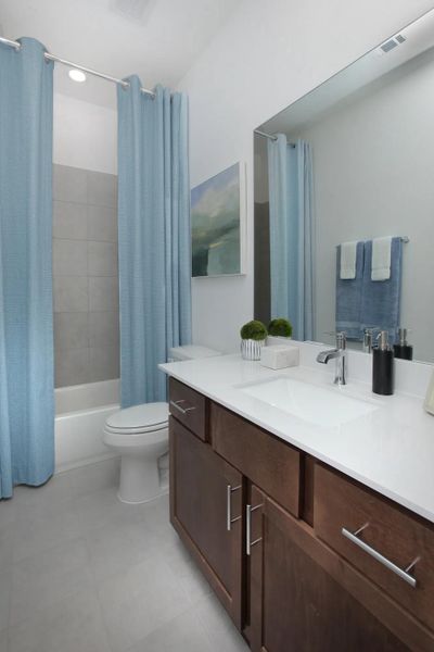 Westheimer Full Bathroom