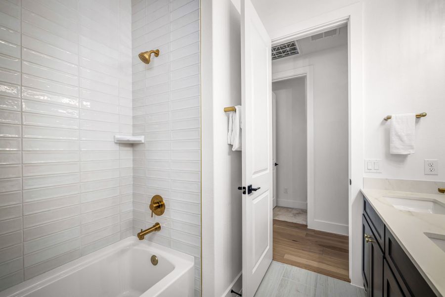 Representative furnished interior of a home built from the Gillett by Pulte Homes in Kuempel Farms, Pflugerville (Image 5).