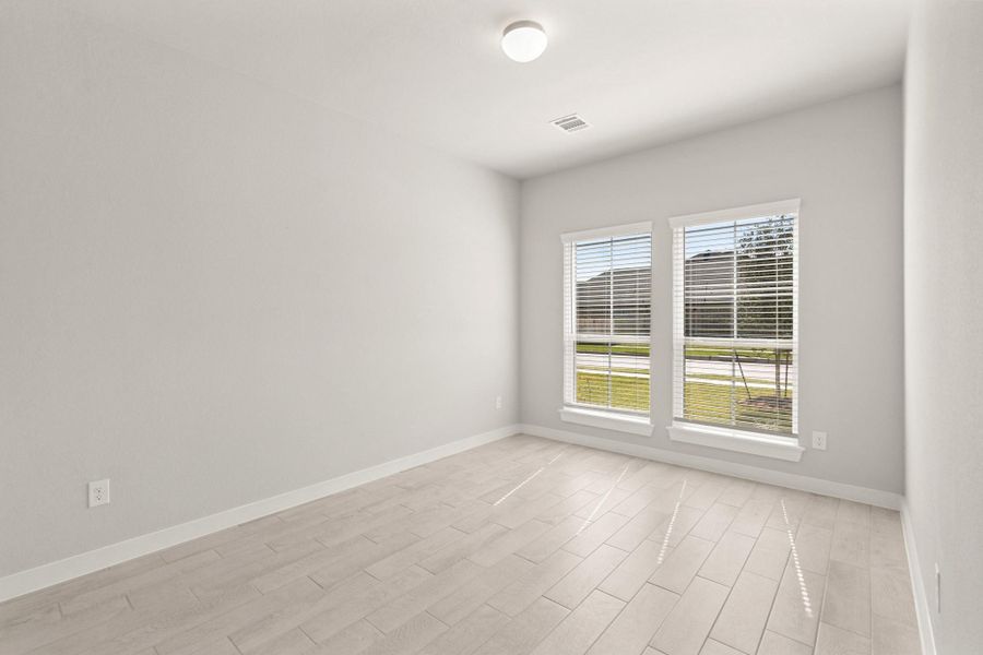 Spacious, unfurnished interior of a new home in Morton Creek Ranch, Katy (Image 13). Spacious, unfurnished interior of a new home in Morton Creek Ranch, Katy (Image 13).