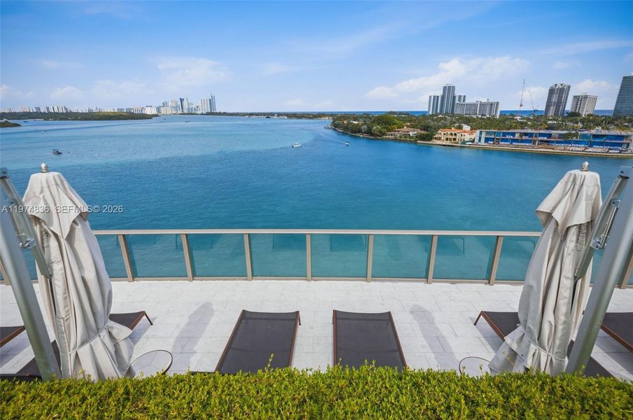 Roof top sitting area