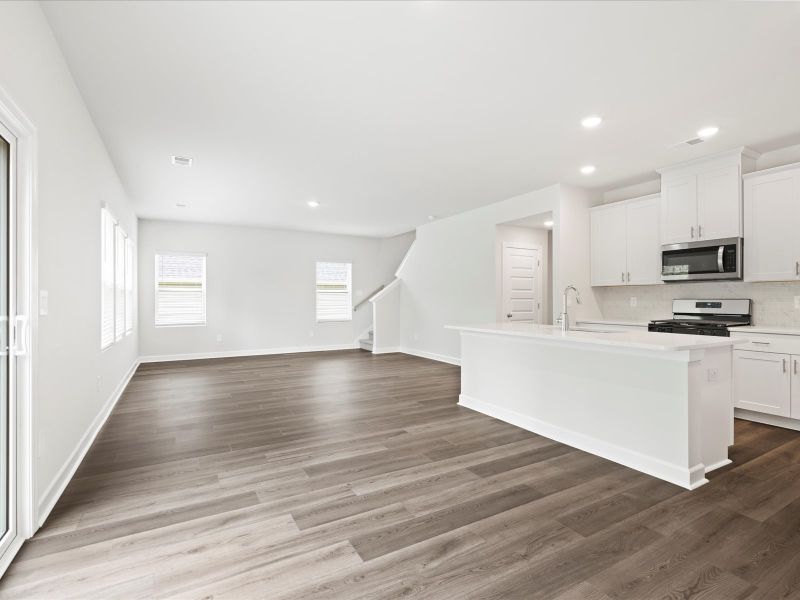 Welcome to the Brentwood floorplan at Holland Park.