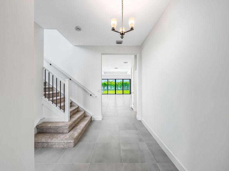 25-web-or-mls-JOY06450