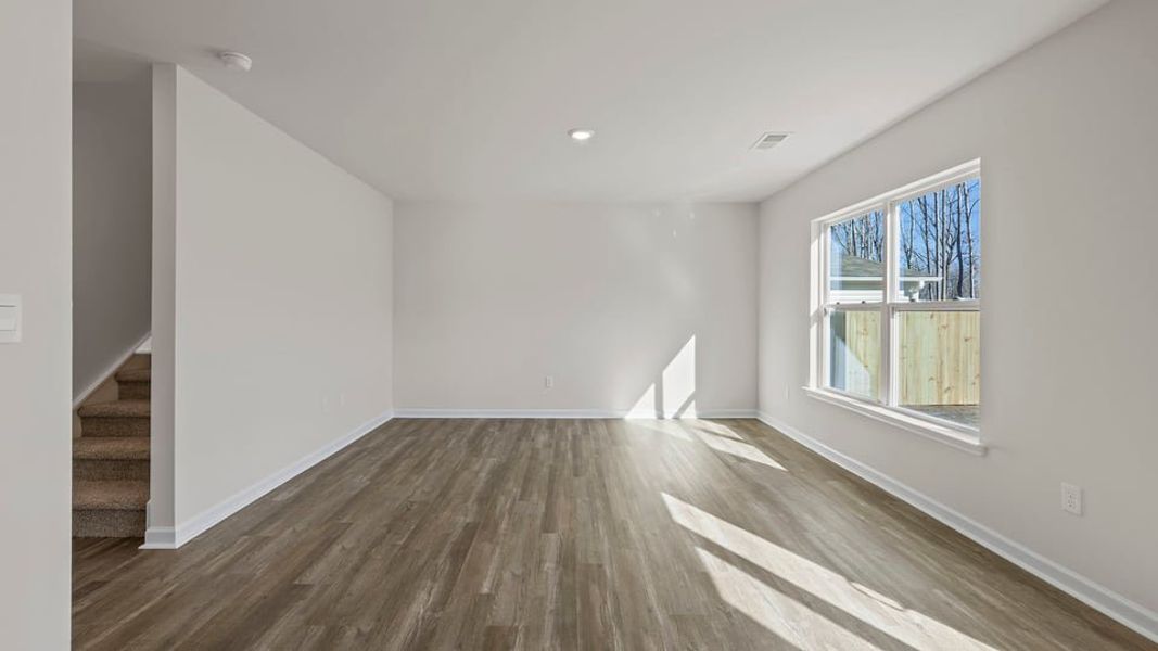 Spacious, unfurnished interior of a new home in Bentley Park, Greenwood (Image 17).