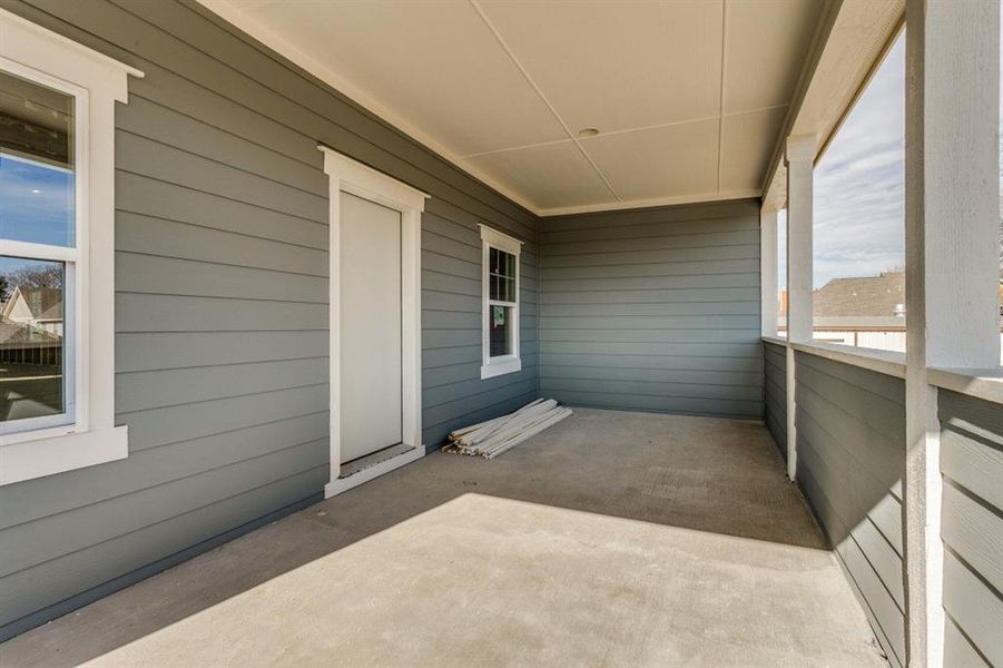Exterior details and patio area of a home in , Coppell (Image 4).