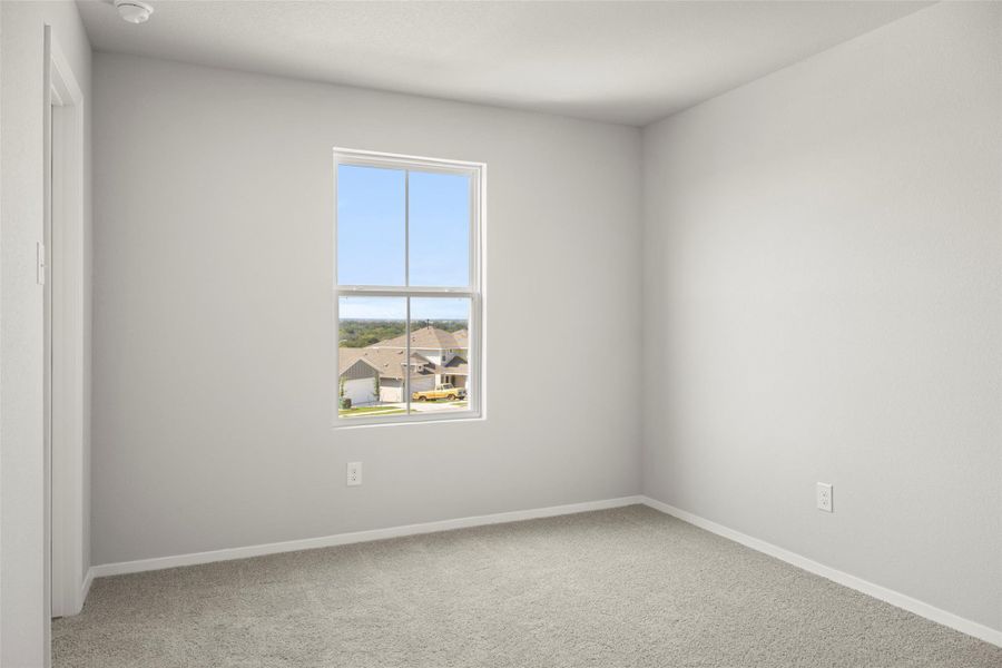 Spacious, unfurnished interior of a new home in Cloverleaf, Austin (Image 18).